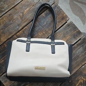 Liz Claiborne Elegant Black and Cream Handbag